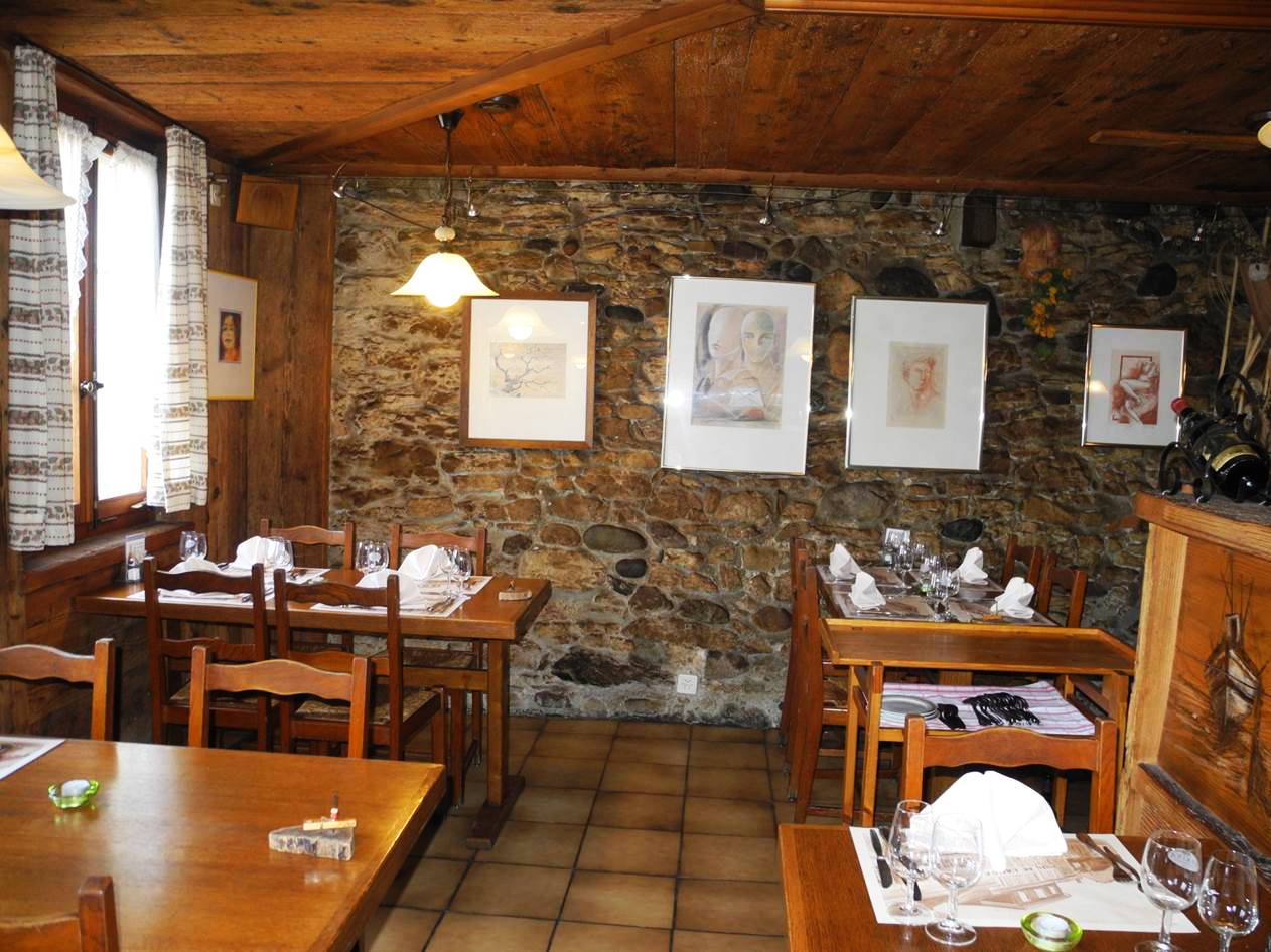 Naan and Curry, Switzerland